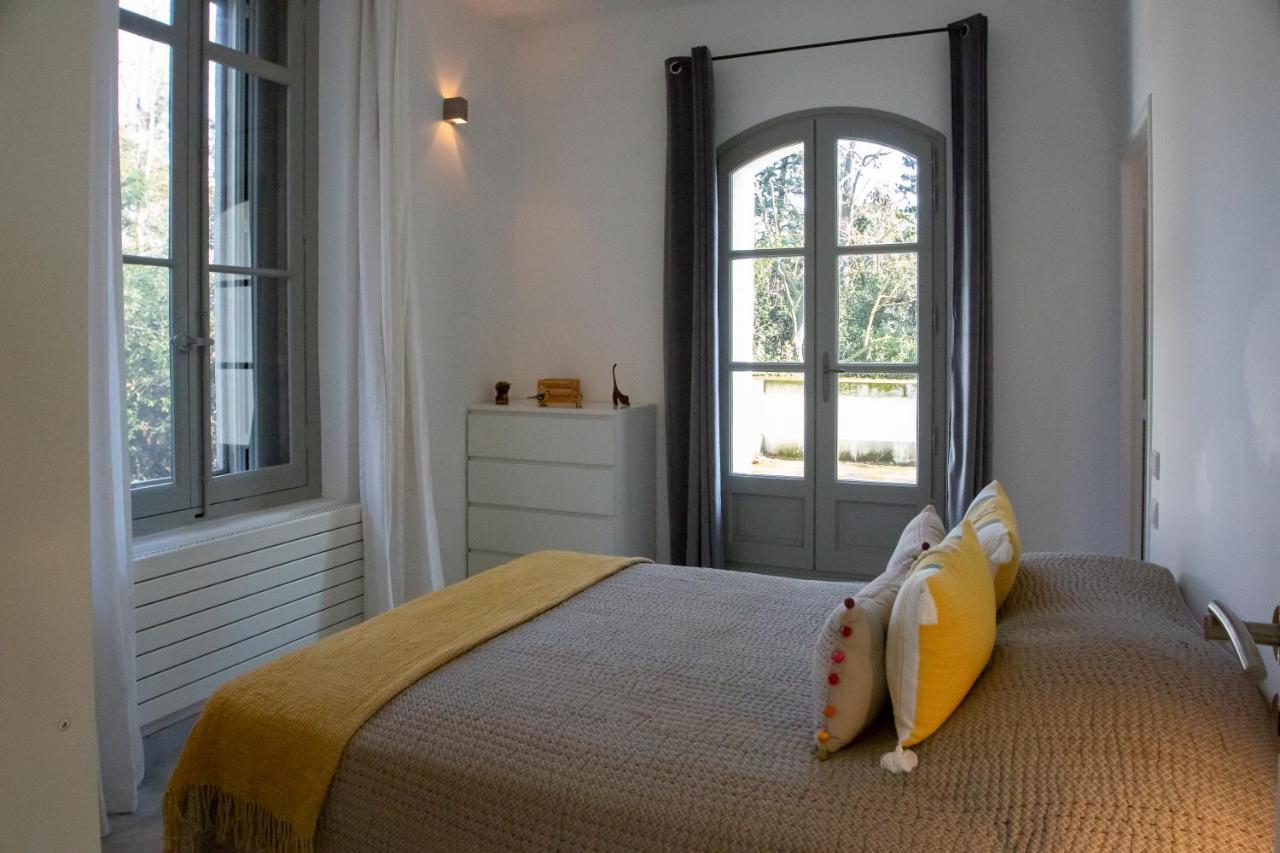 Mas Des Becasses, En Provence - 22 Personnes Villa Arles Exterior photo