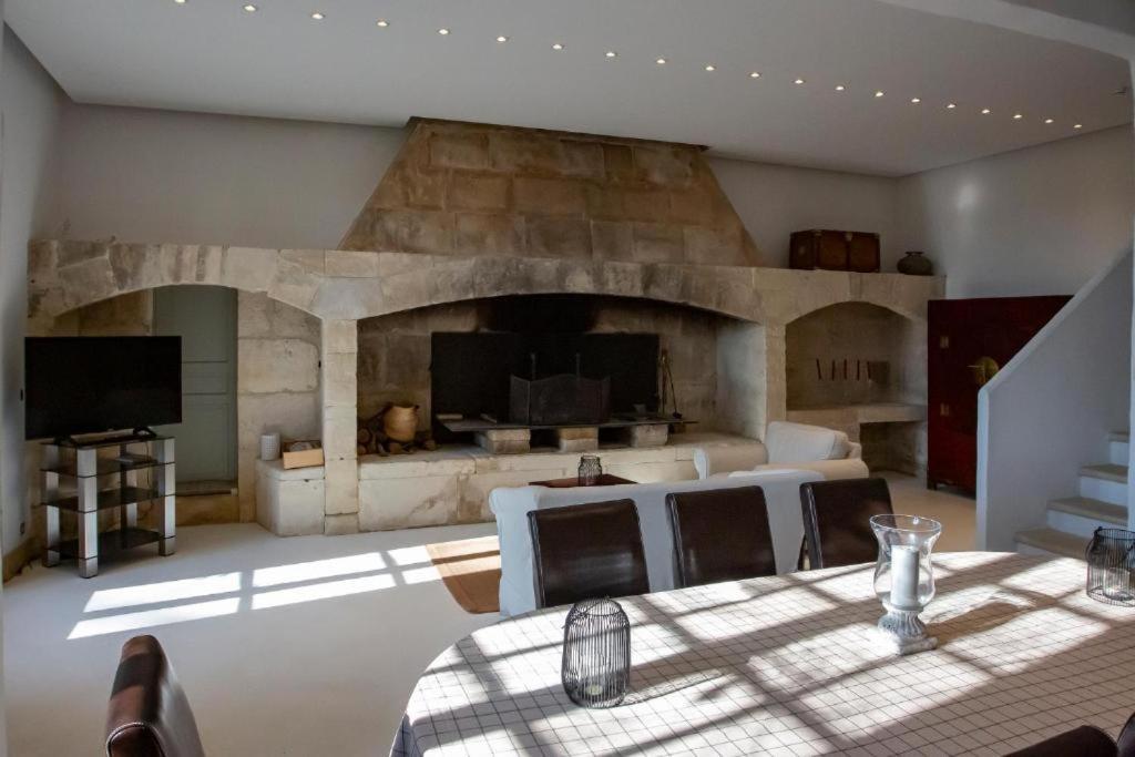 Mas Des Becasses, En Provence - 22 Personnes Villa Arles Exterior photo
