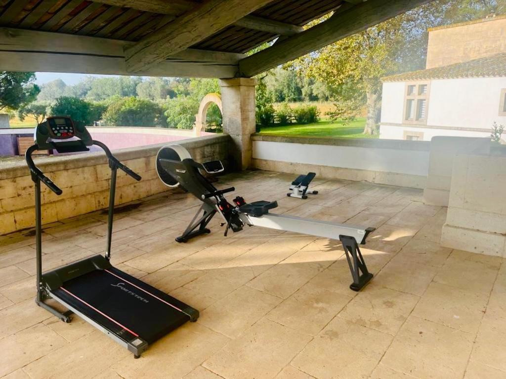 Mas Des Becasses, En Provence - 22 Personnes Villa Arles Exterior photo